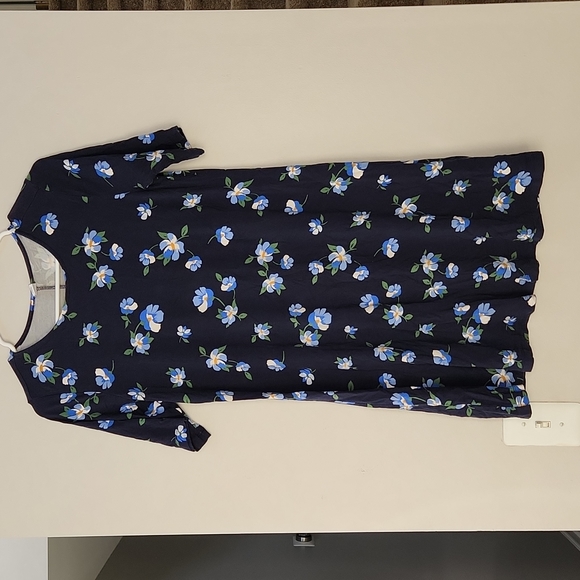 Old Navy Dresses & Skirts - Old Navy Navy Blue Floral Dress Blue and White Flowers Women's Small Petite